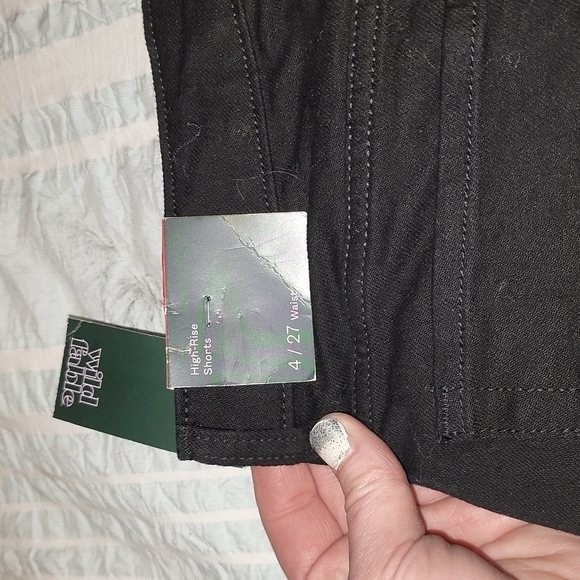 NEW!!!! Women's Shorts - Picture 3 of 4